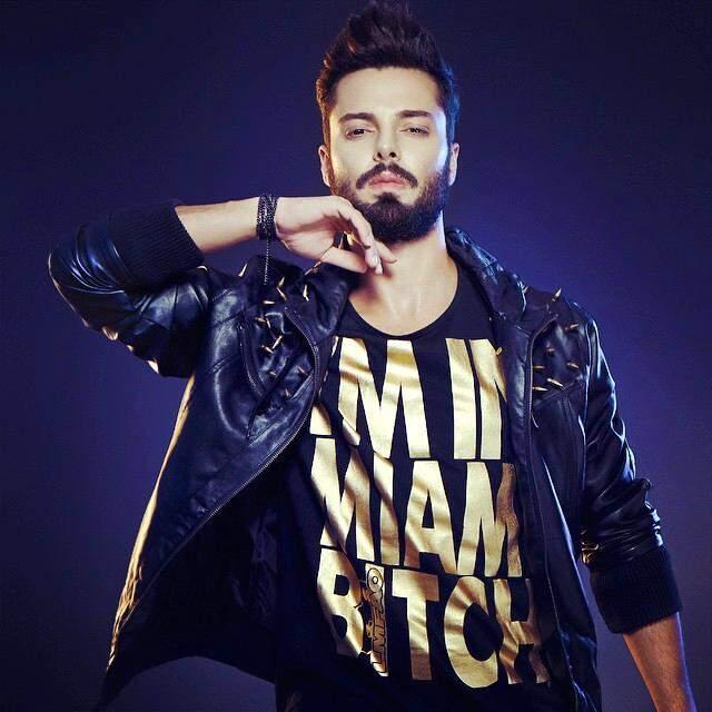 Şarkıcı Bulut Duman, silahlı saldırı sonucu yaralandı Şarkıcı Bulut Duman, silahlı saldırı sonucu yaralandı