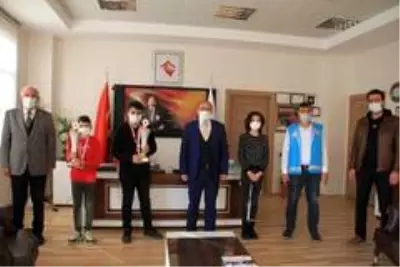 Satrançla hayata yeni hamle atmayı öğreniyorlar Satrançla hayata yeni hamle atmayı öğreniyorlar