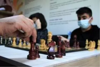 Satrançla hayata yeni hamle atmayı öğreniyorlar Satrançla hayata yeni hamle atmayı öğreniyorlar