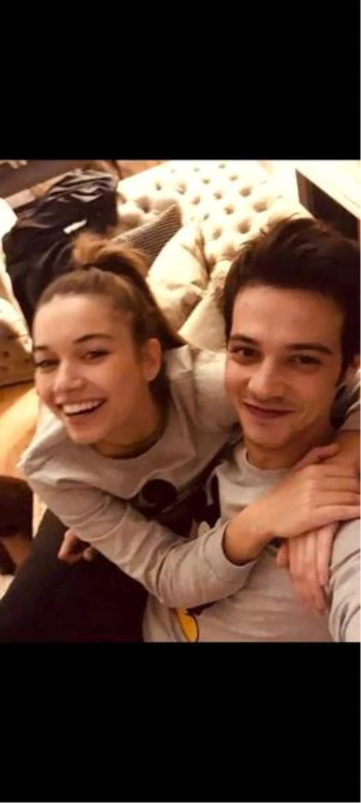 SEVGİLİSİYLE REKLAMDA OYNADI