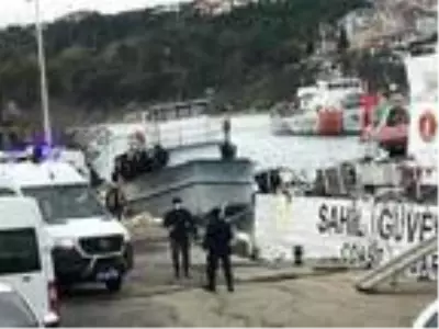 Sinop açıklarında, teknede 85 kaçak göçmen yakalandı Sinop açıklarında, teknede 85 kaçak göçmen yakalandı