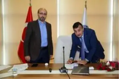 Şırnak Üniversitesi ile Koop-İş Sendikası arasında toplu iş sözleşmesi imzalandı Şırnak Üniversitesi ile Koop-İş Sendikası arasında toplu iş sözleşmesi imzalandı