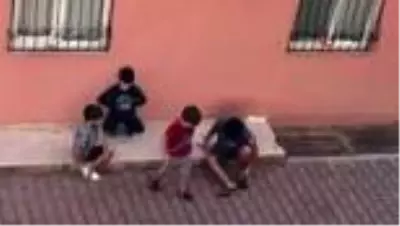 Minikler sokakta oyun oynamak yerine ekonomi konuştu Minikler sokakta oyun oynamak yerine ekonomi konuştu