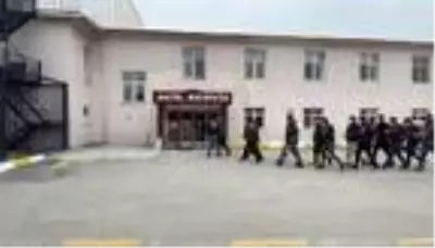 Son dakika haberi | Van merkezli 3 ilde PKK operasyonu: 13 gözaltı Son dakika haberi | Van merkezli 3 ilde PKK operasyonu: 13 gözaltı