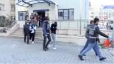 Son dakika! 5 ildeki fuhuş operasyonunda 9 kişi gözaltına alındı Son dakika! 5 ildeki fuhuş operasyonunda 9 kişi gözaltına alındı