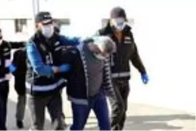 Adana'da, silah kaçakçısı suç örgütüne operasyonda 7 tutuklama Adana'da, silah kaçakçısı suç örgütüne operasyonda 7 tutuklama