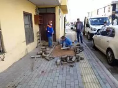 Alanya'da parke bakım ve onarım çalışması Alanya'da parke bakım ve onarım çalışması