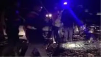 Antalya'da iki otomobil çarpıştı: 4 yaralı Antalya'da iki otomobil çarpıştı: 4 yaralı