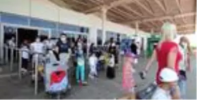 Antalya 3 milyon 356 bin turist ağırladı: İlk sırayı Ruslar aldı Antalya 3 milyon 356 bin turist ağırladı: İlk sırayı Ruslar aldı