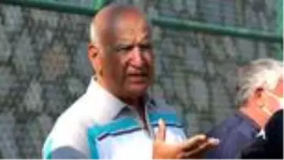 Antalyaspor Kulübü Derneği Başkanı Fikret Öztürk ile teknik direktör Ersun Yanal, Bodrumspor'u ziyaret etti Antalyaspor Kulübü Derneği Başkanı Fikret Öztürk ile teknik direktör Ersun Yanal, Bodrumspor'u ziyaret etti