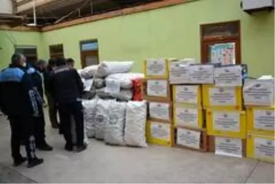 Ardahan Belediyesi'nden, İzmir'deki depremzedelere anlamlı yardım Ardahan Belediyesi'nden, İzmir'deki depremzedelere anlamlı yardım
