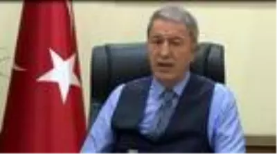 Bakan Akar, birlik komutanlarından video konferans yöntemi ile bilgi aldı Bakan Akar, birlik komutanlarından video konferans yöntemi ile bilgi aldı