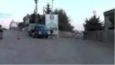 Besni Oyratlı köyü karantina altına alındı Besni Oyratlı köyü karantina altına alındı