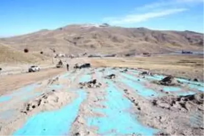 Erciyes Dağı'na erozyona karşı 'tohum halısı' serildi Erciyes Dağı'na erozyona karşı 'tohum halısı' serildi