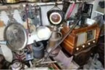 Çöplerden eski eşya toplayarak başladıkları antikacılık, meslekleri oldu