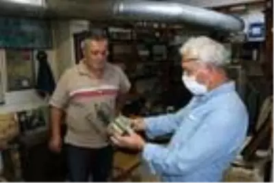 Çöplerden eski eşya toplayarak başladıkları antikacılık, meslekleri oldu