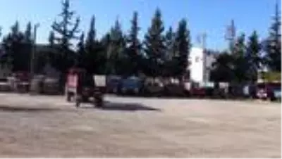Düziçi'nde traktör sürücülerine reflektör dağıtıldı Düziçi'nde traktör sürücülerine reflektör dağıtıldı
