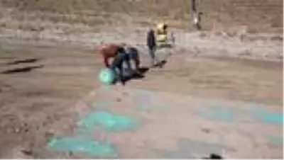 Erciyes Dağı'na erozyona karşı 'tohum halısı' serildi Erciyes Dağı'na erozyona karşı 'tohum halısı' serildi