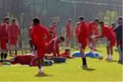 Eskişehirspor ligdeki ilk galibiyetini almak istiyor Eskişehirspor ligdeki ilk galibiyetini almak istiyor