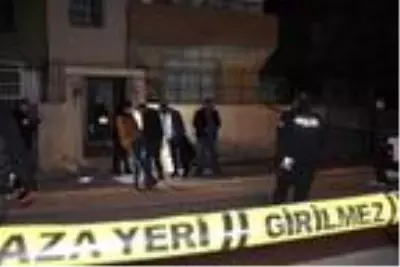 Evinin önünde saldırıya uğradı Evinin önünde saldırıya uğradı