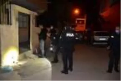Evinin önünde saldırıya uğradı Evinin önünde saldırıya uğradı