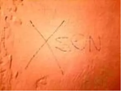 Son dakika haber: Evlat nöbeti tutan ailenin evine 'Size ölüm' yazılı tehdit notu attılar Son dakika haber: Evlat nöbeti tutan ailenin evine 'Size ölüm' yazılı tehdit notu attılar