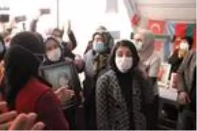 Evlat nöbeti tutan baba: Oğlumun hayali, futbolcu olmaktı (2) Evlat nöbeti tutan baba: Oğlumun hayali, futbolcu olmaktı (2)