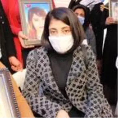Evlat nöbeti tutan baba: Oğlumun hayali, futbolcu olmaktı (2) Evlat nöbeti tutan baba: Oğlumun hayali, futbolcu olmaktı (2)