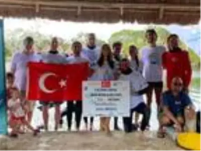 Fatma Uruk, serbest dalışta Meksika'da dünya rekoru kırdı Fatma Uruk, serbest dalışta Meksika'da dünya rekoru kırdı