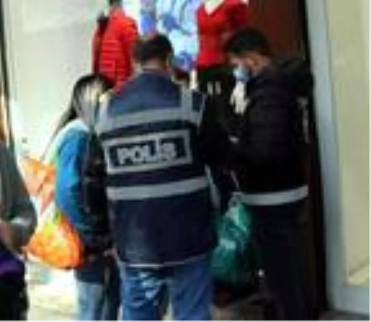 Gaziantep'te, polis ve zabıta vatandaşları tek tek uyardı