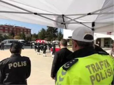 Son dakika haberleri: Hayatını kaybeden polis memuru Ürgen son yolculuğuna uğurlandı Son dakika haberleri: Hayatını kaybeden polis memuru Ürgen son yolculuğuna uğurlandı