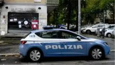 İtalya'da 'cenaze başına 50 euro haraç alan' Foggia mafyasına operasyon: 38 gözaltı İtalya'da 'cenaze başına 50 euro haraç alan' Foggia mafyasına operasyon: 38 gözaltı
