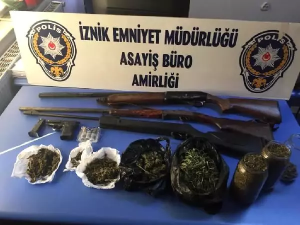 İznik�te uyuşturucu operasyonu 4 gözaltı Haberler