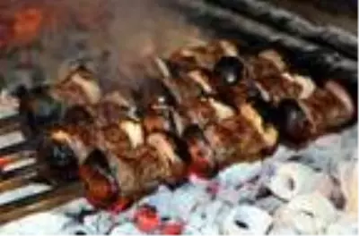 Kış hastalıklarının ilacı, soğan kebabı sezonu başladı Kış hastalıklarının ilacı, soğan kebabı sezonu başladı