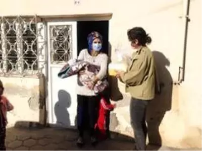 Kızıltepe Belediyesinin 'Hoş Geldin Bebek' ziyaretleri devam ediyor Kızıltepe Belediyesinin 'Hoş Geldin Bebek' ziyaretleri devam ediyor