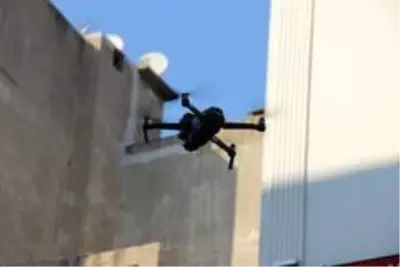 Manisa polisinden sesli droneli maske denetimi Manisa polisinden sesli droneli maske denetimi