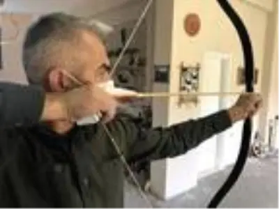 Ok ve yay sanatçısı, geleneği günümüze taşıyor Ok ve yay sanatçısı, geleneği günümüze taşıyor