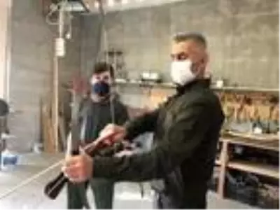 Ok ve yay sanatçısı, geleneği günümüze taşıyor Ok ve yay sanatçısı, geleneği günümüze taşıyor