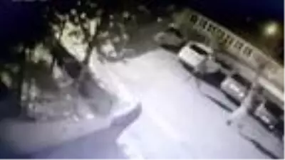 Okul bahçesinde patlatılan havai fişek korkuttu Okul bahçesinde patlatılan havai fişek korkuttu