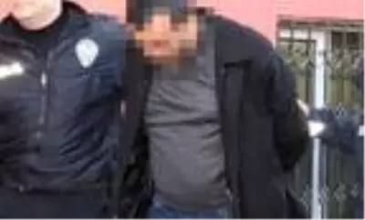 Öz kızına cinsel istismardan 30 yıl hapis cezası alan babaya FETÖ'den 2 yıl hapis Öz kızına cinsel istismardan 30 yıl hapis cezası alan babaya FETÖ'den 2 yıl hapis