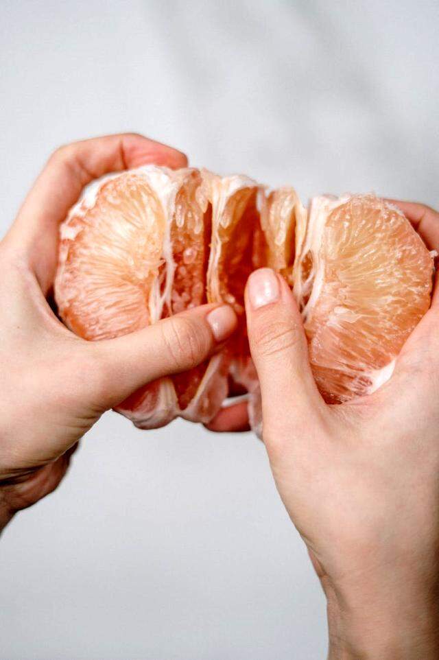 Pomelo meyvesi nedir? 17 Kasım Masterchef tropikal meyveler! Pomelo meyvesi nasıl tüketilir? Pomelo faydaları nelerdir?