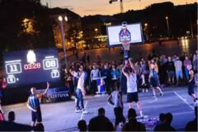 Red Bull Half Court 3x3 Basketbol Türkiye Finali 5 Aralık'ta oynanacak Red Bull Half Court 3x3 Basketbol Türkiye Finali 5 Aralık'ta oynanacak