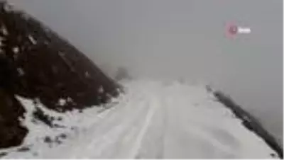 Şemdinli'de karla mücadele çalışması Şemdinli'de karla mücadele çalışması