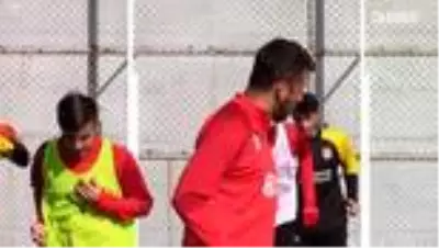 Sivasspor'da Karagümrük mesaisi sürüyor Sivasspor'da Karagümrük mesaisi sürüyor