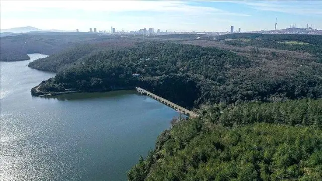 Son Dakika! Bakan Pakdemirli: İstanbul'a su sağlayan barajların yüzde 27'si, Ankara'nın ise yüzde 13'ü dolu