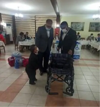 Tekerlekli sandalyeler şehit isimleriyle dağıtıldı Tekerlekli sandalyeler şehit isimleriyle dağıtıldı