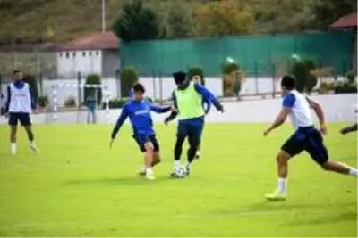 Trabzonspor'da Erzurumspor maçı hazırlıkları sürüyor Trabzonspor'da Erzurumspor maçı hazırlıkları sürüyor