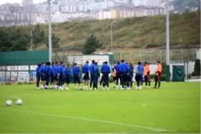 Trabzonspor'da Erzurumspor maçı hazırlıkları sürüyor Trabzonspor'da Erzurumspor maçı hazırlıkları sürüyor