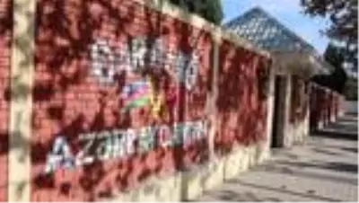 Türk Kızılay, Azerbaycan'ın Gence kentindeki yetimlerin yüzünü güldürdü Türk Kızılay, Azerbaycan'ın Gence kentindeki yetimlerin yüzünü güldürdü