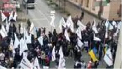 Son dakika haberi! Ukrayna'da karantina protestosunda arbede Son dakika haberi! Ukrayna'da karantina protestosunda arbede